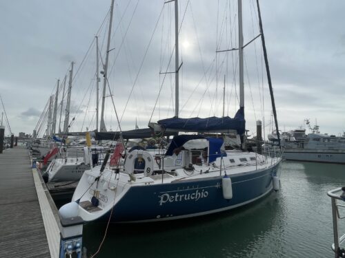 First 40.7 - Petruchio