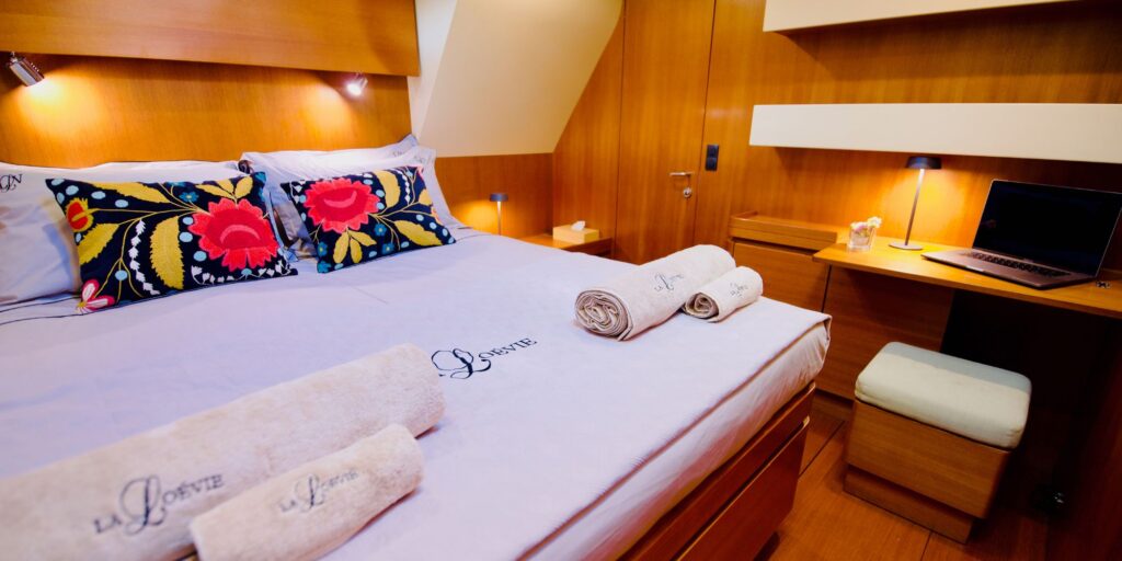 Swan 76 - La Loévie - Cabin