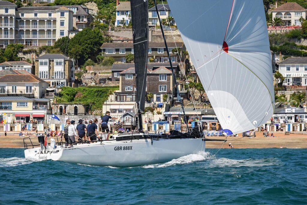 JPK1180 - Sunrise III of Cowes.jpg