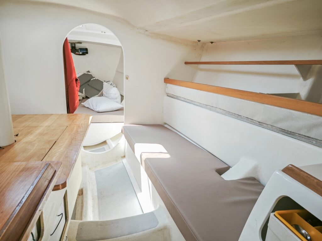 Pogo 40 - Poguito A Pogo - Saloon berths