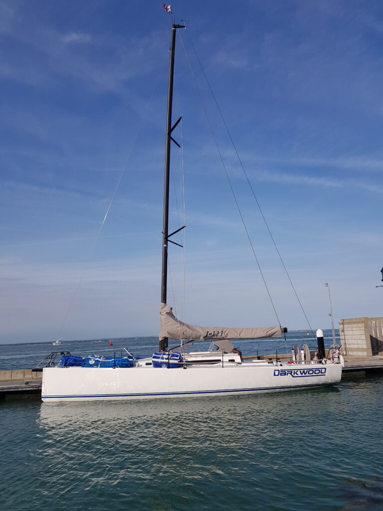 Darkwood - J121 - Side view moored